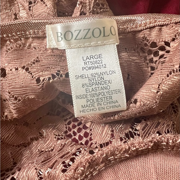 Lace Thin Strap Cropped Top with Padded Cups - Picture 5 of 6